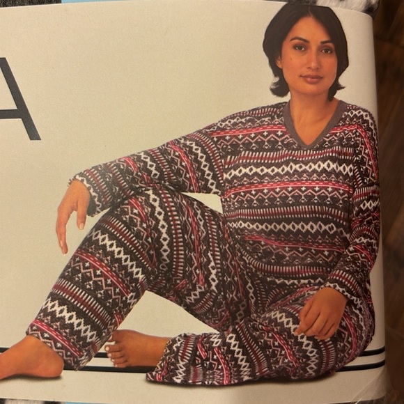 Nautica Women's 2 Piece Silky Stretch Fleece Pajama Sleepwear Set Grey pink new - Picture 7 of 8